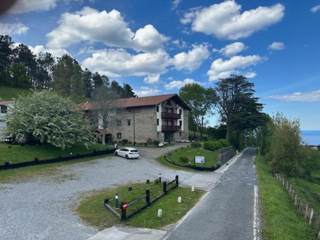 Hotel-Apartamento Rural Atxurra Bermeo Bagian luar foto
